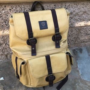 Langly camera bag